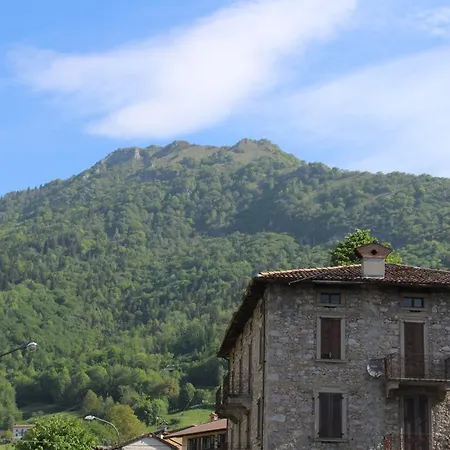 La Sirena Apartament Serina (Lombardy)