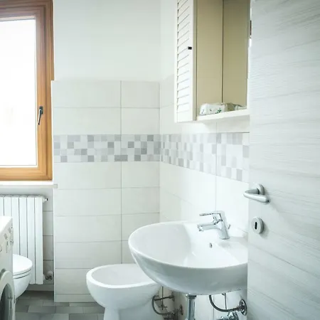 La Sirena Apartament Serina (Lombardy)