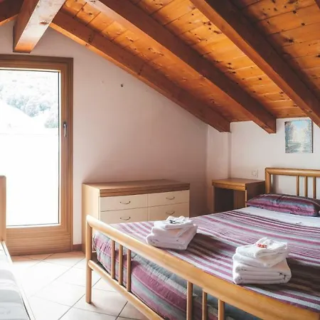 Apartament La Sirena Serina (Lombardy)